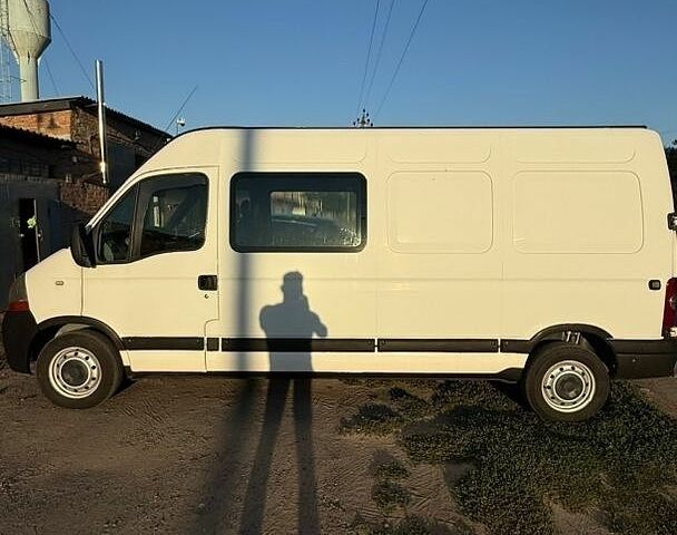 Белый Рено Мастер, объемом двигателя 2.95 л и пробегом 458 тыс. км за 6700 $, фото 2 на Automoto.ua