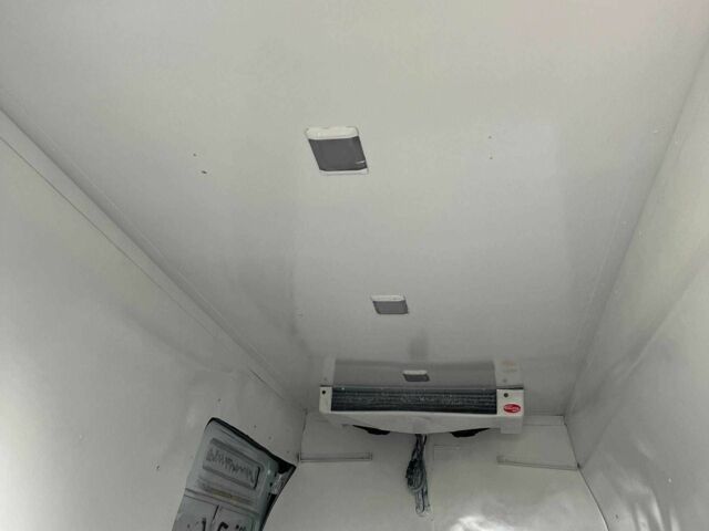 Белый Рено Мастер, объемом двигателя 2.5 л и пробегом 600 тыс. км за 9200 $, фото 12 на Automoto.ua