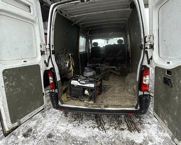 Белый Рено Мастер, объемом двигателя 2.95 л и пробегом 311 тыс. км за 5600 $, фото 11 на Automoto.ua