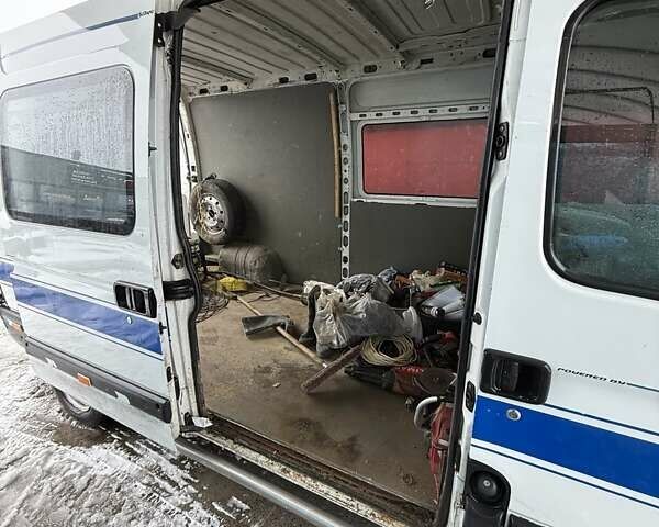 Белый Рено Мастер, объемом двигателя 2.95 л и пробегом 311 тыс. км за 5600 $, фото 12 на Automoto.ua