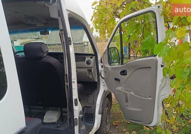 Белый Рено Мастер, объемом двигателя 2.5 л и пробегом 434 тыс. км за 7000 $, фото 9 на Automoto.ua