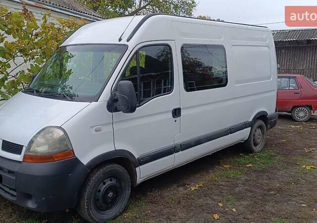 Белый Рено Мастер, объемом двигателя 2.5 л и пробегом 434 тыс. км за 7000 $, фото 1 на Automoto.ua