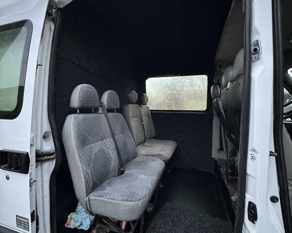 Білий Рено Мастєр, об'ємом двигуна 3 л та пробігом 387 тис. км за 7500 $, фото 11 на Automoto.ua