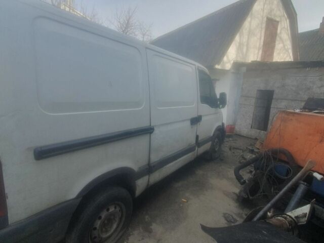 Білий Рено Мастєр, об'ємом двигуна 2.2 л та пробігом 600 тис. км за 1500 $, фото 1 на Automoto.ua