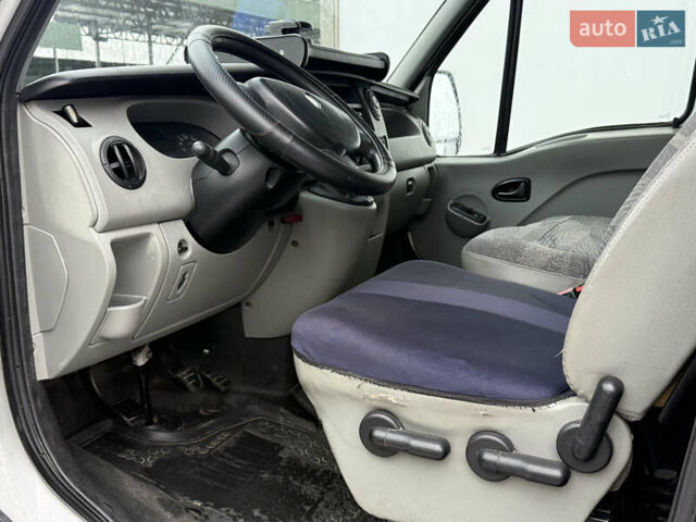 Белый Рено Мастер, объемом двигателя 2.5 л и пробегом 16 тыс. км за 9500 $, фото 8 на Automoto.ua