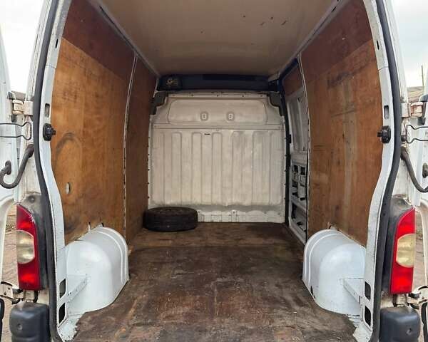 Білий Рено Мастєр, об'ємом двигуна 2.5 л та пробігом 327 тис. км за 6500 $, фото 15 на Automoto.ua