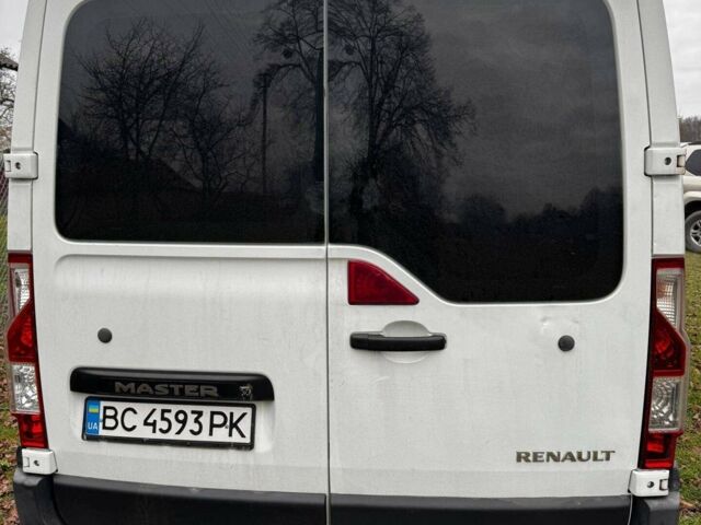 Белый Рено Мастер, объемом двигателя 2.3 л и пробегом 350 тыс. км за 12000 $, фото 3 на Automoto.ua