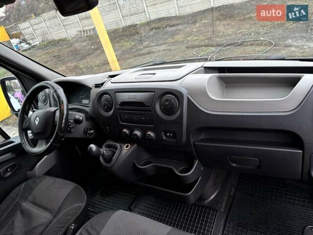 Білий Рено Мастєр, об'ємом двигуна 2.3 л та пробігом 458 тис. км за 12499 $, фото 5 на Automoto.ua