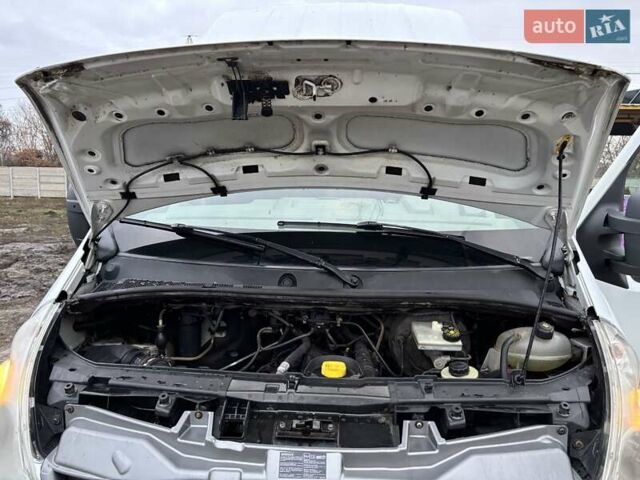 Білий Рено Мастєр, об'ємом двигуна 2.3 л та пробігом 458 тис. км за 12499 $, фото 6 на Automoto.ua