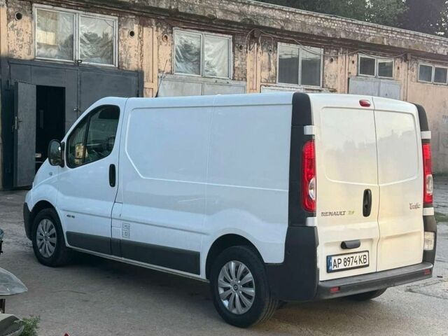 Белый Рено Мастер, объемом двигателя 2 л и пробегом 262 тыс. км за 11500 $, фото 8 на Automoto.ua