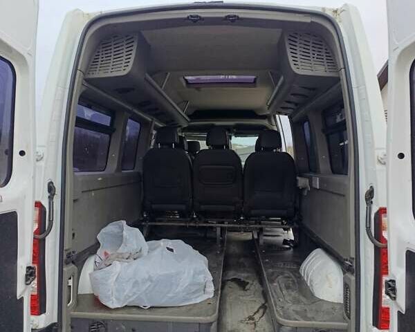 Белый Рено Мастер, объемом двигателя 2.3 л и пробегом 440 тыс. км за 16300 $, фото 15 на Automoto.ua