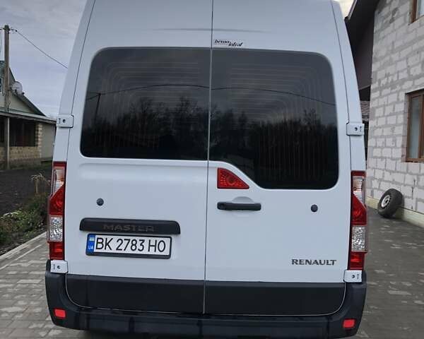 Белый Рено Мастер, объемом двигателя 2.3 л и пробегом 280 тыс. км за 16000 $, фото 4 на Automoto.ua