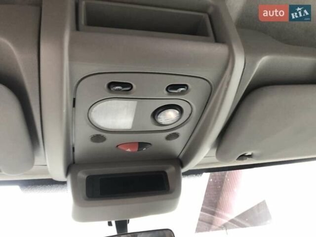 Белый Рено Мастер, объемом двигателя 2.3 л и пробегом 280 тыс. км за 16000 $, фото 39 на Automoto.ua