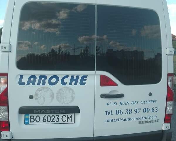 Белый Рено Мастер, объемом двигателя 2.3 л и пробегом 210 тыс. км за 19900 $, фото 4 на Automoto.ua