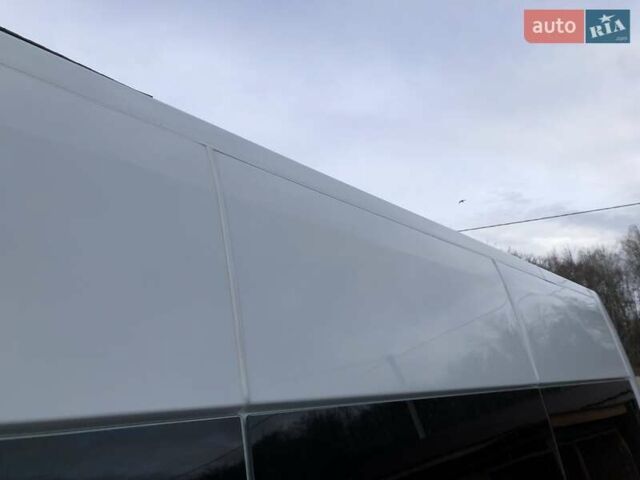 Белый Рено Мастер, объемом двигателя 2.3 л и пробегом 280 тыс. км за 16000 $, фото 13 на Automoto.ua