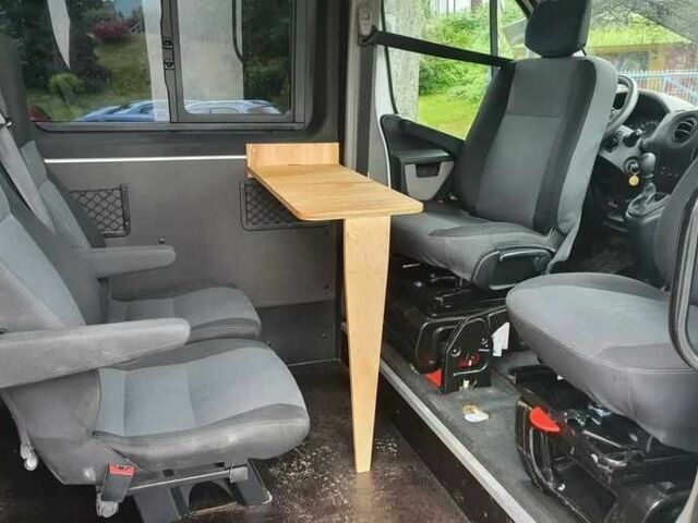 Белый Рено Мастер, объемом двигателя 2.3 л и пробегом 185 тыс. км за 8200 $, фото 11 на Automoto.ua