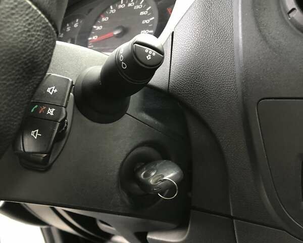 Белый Рено Мастер, объемом двигателя 2.3 л и пробегом 280 тыс. км за 16000 $, фото 40 на Automoto.ua