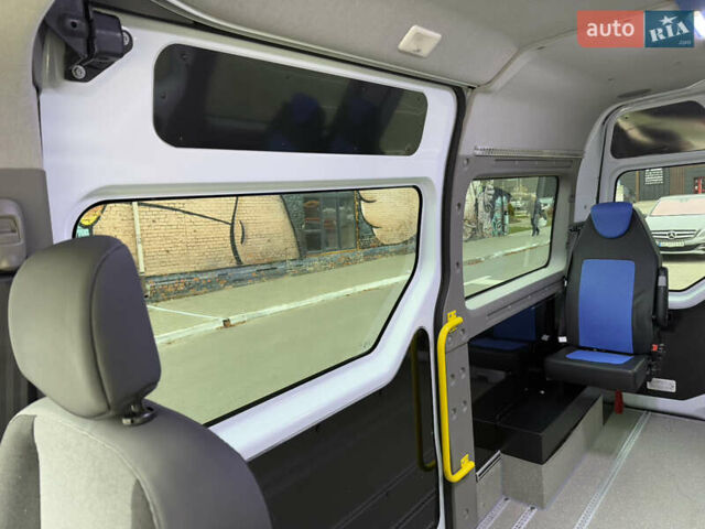Белый Рено Мастер, объемом двигателя 2.3 л и пробегом 350 тыс. км за 15999 $, фото 40 на Automoto.ua