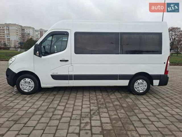 Белый Рено Мастер, объемом двигателя 2.3 л и пробегом 211 тыс. км за 19250 $, фото 1 на Automoto.ua