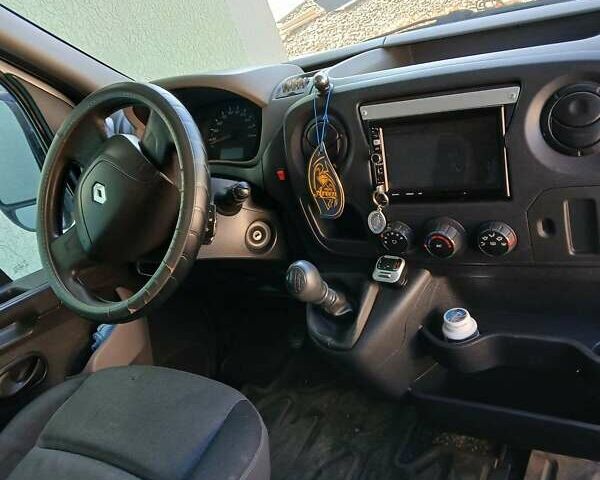 Белый Рено Мастер, объемом двигателя 2.3 л и пробегом 255 тыс. км за 15999 $, фото 12 на Automoto.ua