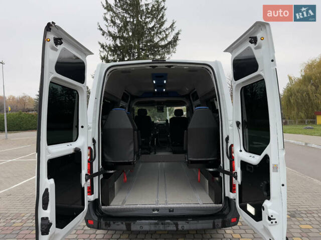 Белый Рено Мастер, объемом двигателя 2.3 л и пробегом 350 тыс. км за 15999 $, фото 51 на Automoto.ua