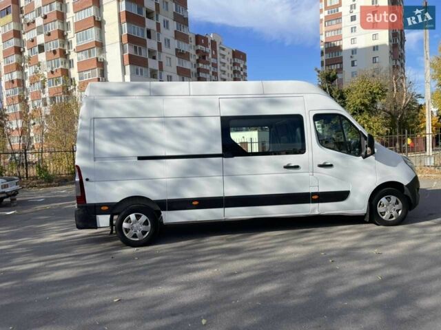 Белый Рено Мастер, объемом двигателя 2.3 л и пробегом 45 тыс. км за 17500 $, фото 1 на Automoto.ua