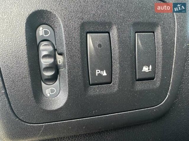 Білий Рено Мастєр, об'ємом двигуна 2.3 л та пробігом 225 тис. км за 18700 $, фото 19 на Automoto.ua