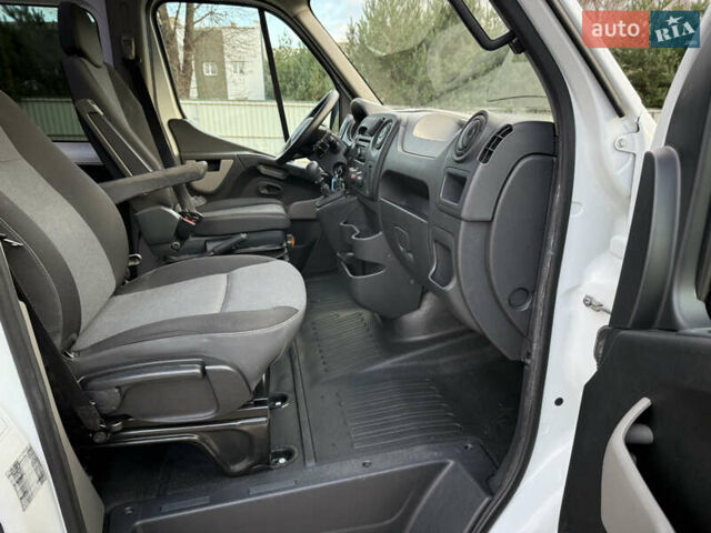 Белый Рено Мастер, объемом двигателя 2.3 л и пробегом 300 тыс. км за 16300 $, фото 49 на Automoto.ua