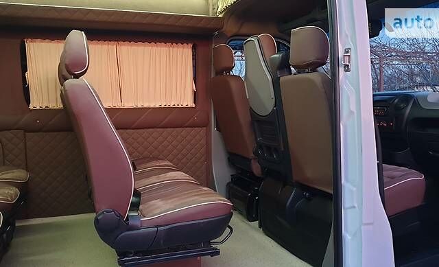 Белый Рено Мастер, объемом двигателя 2.3 л и пробегом 171 тыс. км за 19800 $, фото 45 на Automoto.ua