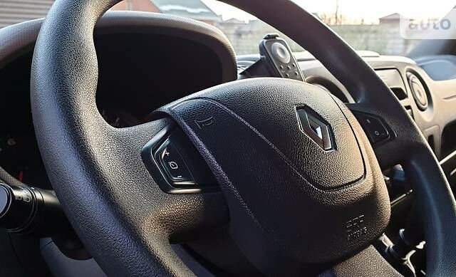 Белый Рено Мастер, объемом двигателя 2.3 л и пробегом 171 тыс. км за 19800 $, фото 15 на Automoto.ua