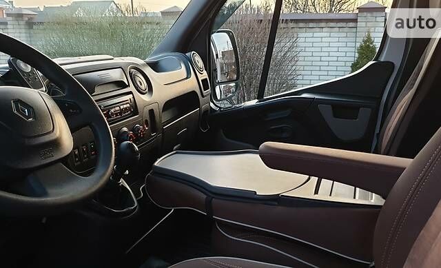 Белый Рено Мастер, объемом двигателя 2.3 л и пробегом 171 тыс. км за 19800 $, фото 31 на Automoto.ua