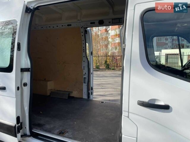 Белый Рено Мастер, объемом двигателя 2.3 л и пробегом 45 тыс. км за 17500 $, фото 8 на Automoto.ua