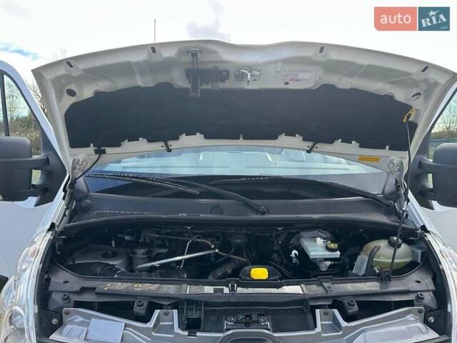 Білий Рено Мастєр, об'ємом двигуна 2.3 л та пробігом 225 тис. км за 18700 $, фото 36 на Automoto.ua