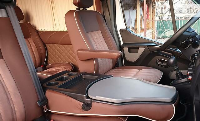 Белый Рено Мастер, объемом двигателя 2.3 л и пробегом 171 тыс. км за 19800 $, фото 29 на Automoto.ua