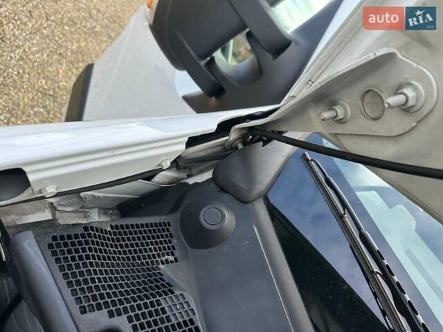 Білий Рено Мастєр, об'ємом двигуна 2.3 л та пробігом 225 тис. км за 18700 $, фото 39 на Automoto.ua