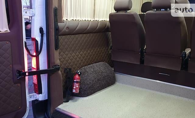 Белый Рено Мастер, объемом двигателя 2.3 л и пробегом 171 тыс. км за 19800 $, фото 52 на Automoto.ua