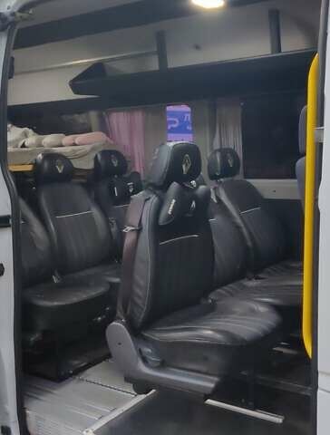 Белый Рено Мастер, объемом двигателя 2.3 л и пробегом 480 тыс. км за 16300 $, фото 3 на Automoto.ua