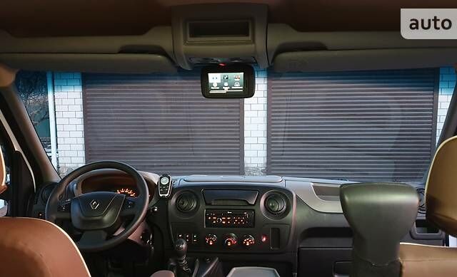 Белый Рено Мастер, объемом двигателя 2.3 л и пробегом 171 тыс. км за 19800 $, фото 48 на Automoto.ua