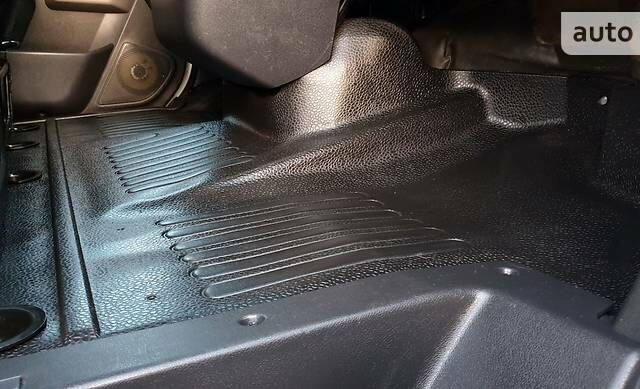 Белый Рено Мастер, объемом двигателя 2.3 л и пробегом 171 тыс. км за 19800 $, фото 40 на Automoto.ua