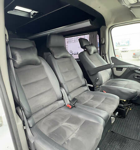 Белый Рено Мастер, объемом двигателя 2.3 л и пробегом 350 тыс. км за 15500 $, фото 11 на Automoto.ua