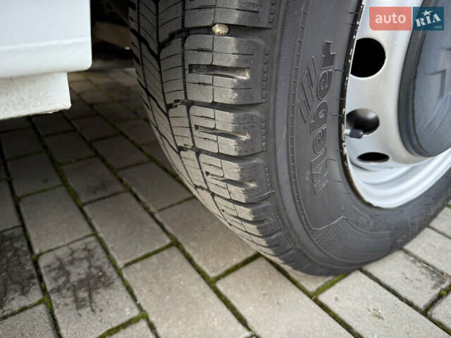 Белый Рено Мастер, объемом двигателя 2.3 л и пробегом 300 тыс. км за 16300 $, фото 59 на Automoto.ua