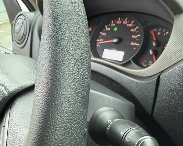 Білий Рено Мастєр, об'ємом двигуна 2.3 л та пробігом 340 тис. км за 16500 $, фото 46 на Automoto.ua