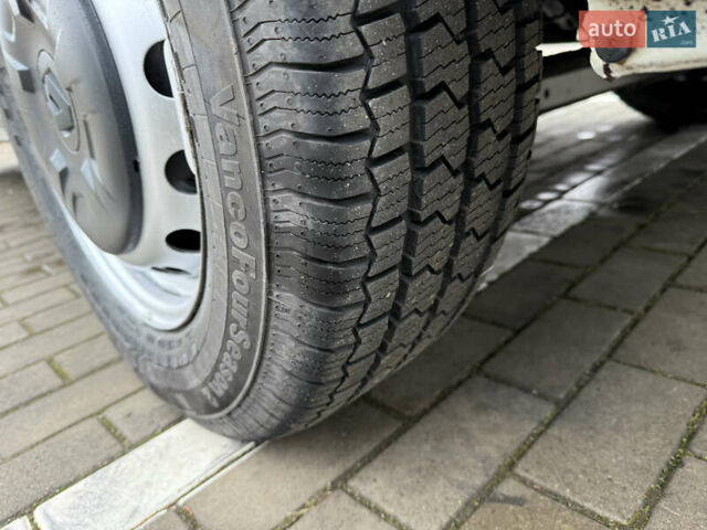 Білий Рено Мастєр, об'ємом двигуна 2.3 л та пробігом 340 тис. км за 16500 $, фото 62 на Automoto.ua