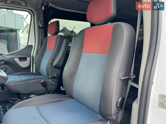 Білий Рено Мастєр, об'ємом двигуна 2.3 л та пробігом 240 тис. км за 15400 $, фото 18 на Automoto.ua