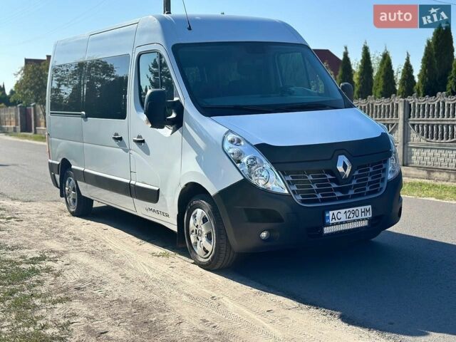 Белый Рено Мастер, объемом двигателя 2.3 л и пробегом 320 тыс. км за 18000 $, фото 2 на Automoto.ua
