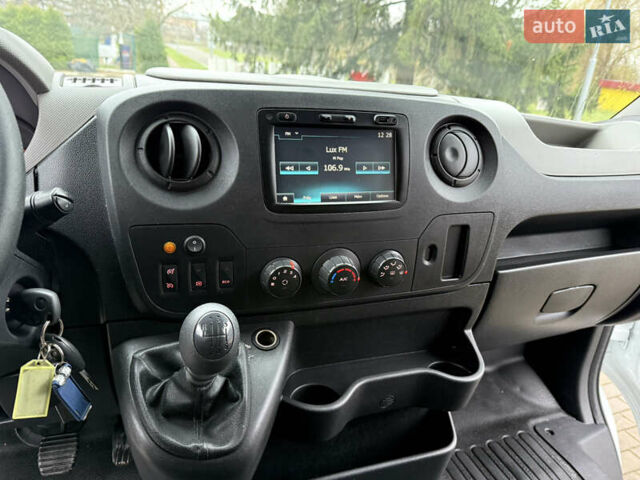 Білий Рено Мастєр, об'ємом двигуна 2.3 л та пробігом 340 тис. км за 16500 $, фото 44 на Automoto.ua