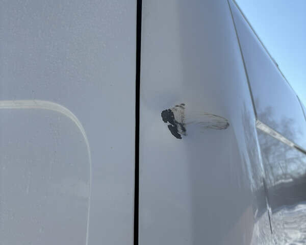 Білий Рено Мастєр, об'ємом двигуна 2.3 л та пробігом 370 тис. км за 14800 $, фото 14 на Automoto.ua