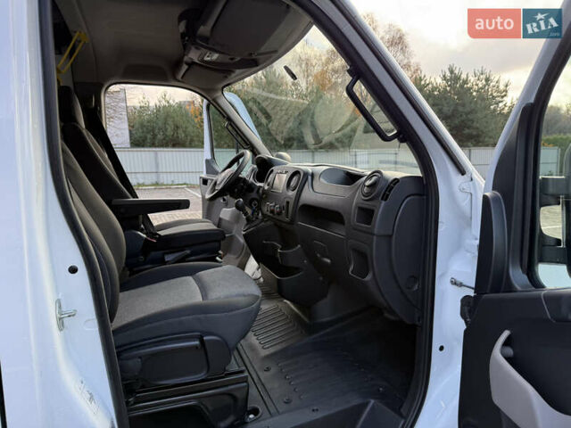 Білий Рено Мастєр, об'ємом двигуна 2.3 л та пробігом 265 тис. км за 17300 $, фото 43 на Automoto.ua