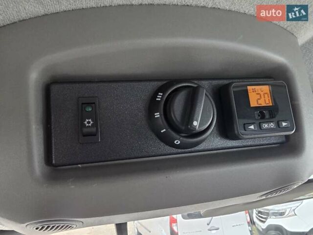 Білий Рено Мастєр, об'ємом двигуна 2.3 л та пробігом 188 тис. км за 19800 $, фото 61 на Automoto.ua