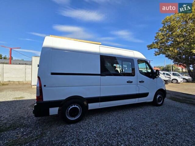 Белый Рено Мастер, объемом двигателя 2.3 л и пробегом 188 тыс. км за 18600 $, фото 6 на Automoto.ua